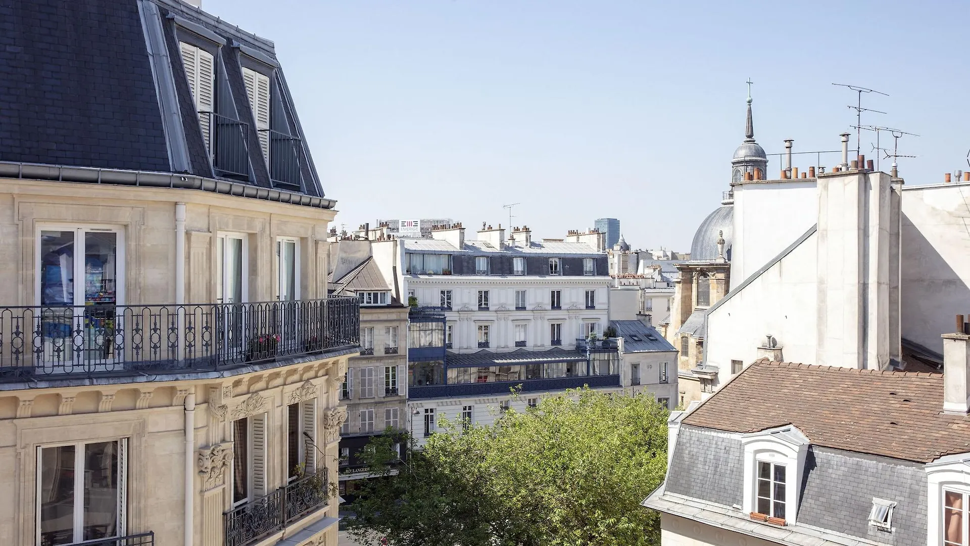 Bastille Speria Hotel